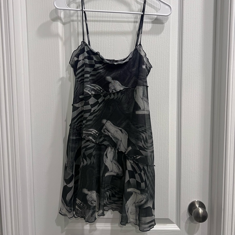 💗Urban outfitters art statue dress